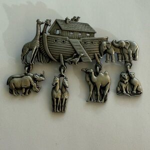 Silver Noah's Ark Wall Decor
